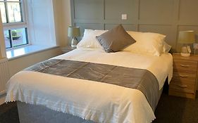 Maloney'S The Square Bed & Breakfast